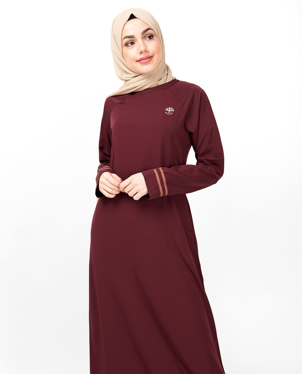 Simple Maroon Jilbab Abaya