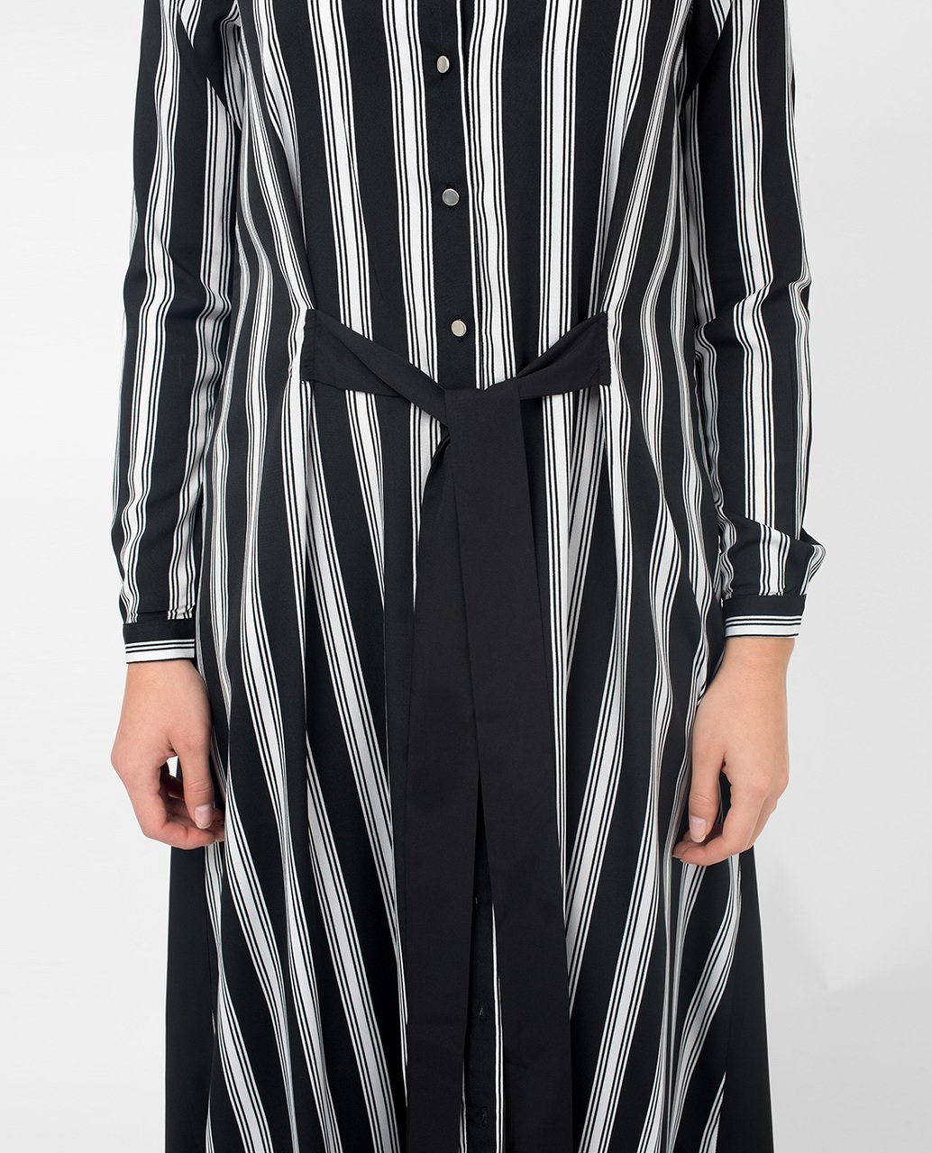 Black & White Modest Shirt Dress Small (8-10) Petite (- 5'2")