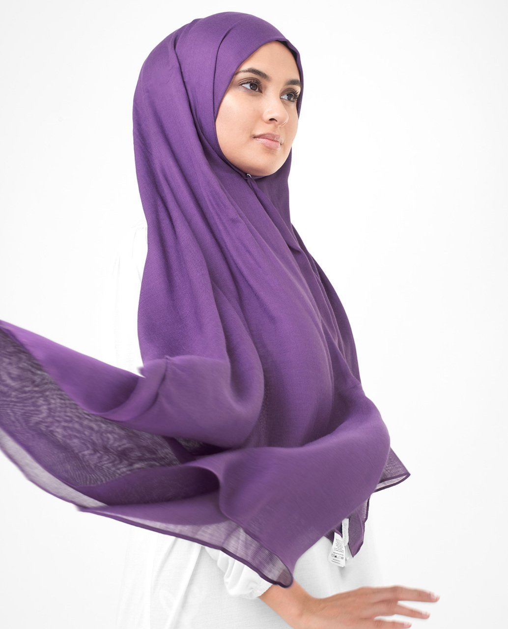 Bright Violet Viscose Woven Hijab Regular Bright Violet