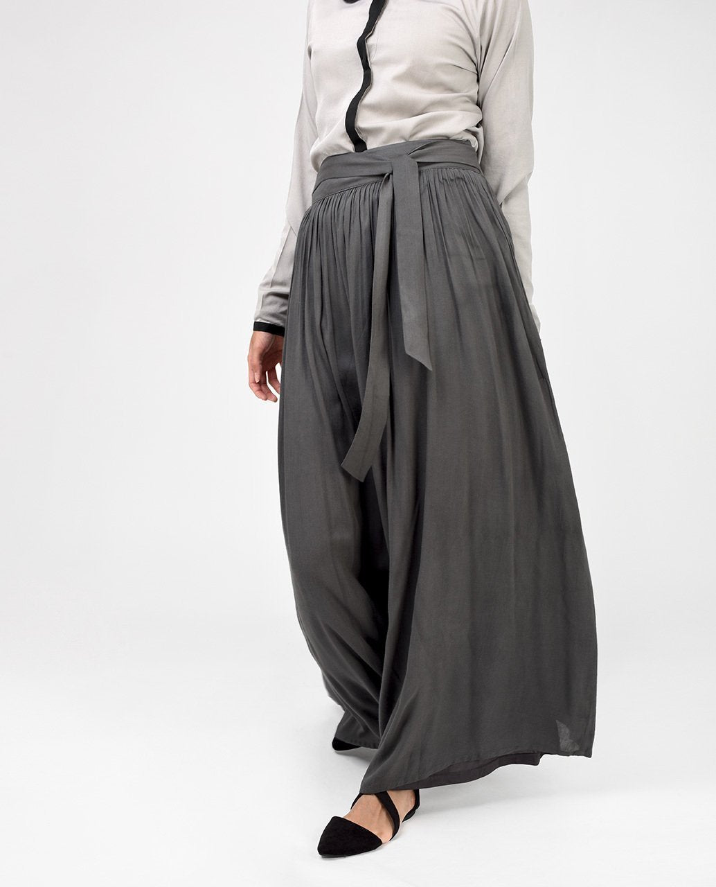 Charcoal Grey Skirt Slim (W28 L39) Charcoal Grey