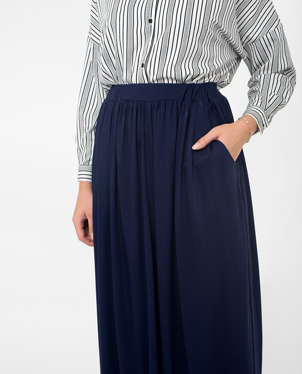 Full Length Navy Flared Skirt S 5'2" Navy