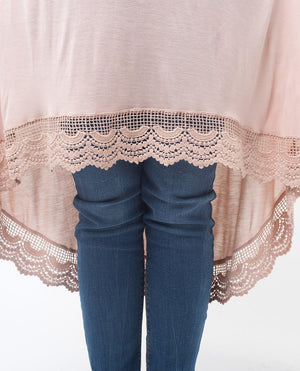 Peach Lace Dipped Hem Modest Top Small (8-10) Petite (- 5'2") Peach