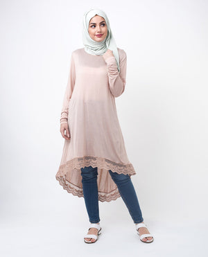 Peach Lace Dipped Hem Modest Top Small (8-10) Petite (- 5'2") Peach