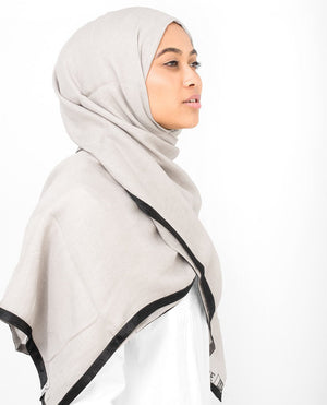 Contrast Hem Viscose Hijab Regular Beige 