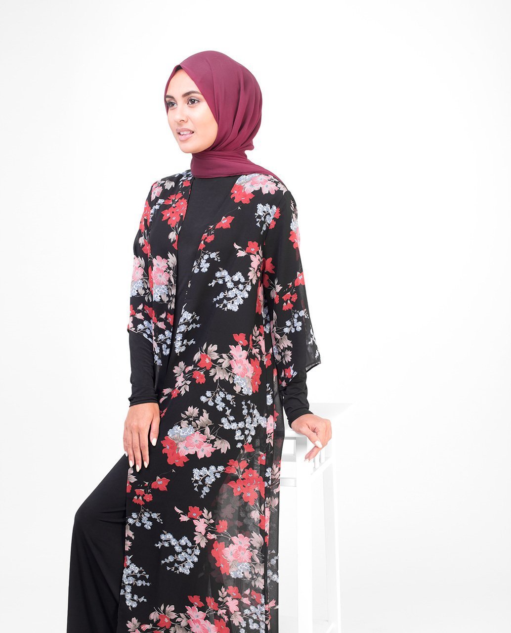 Long Black Floral Kimono Small (8-10) Petite (- 5'2") Black Floral