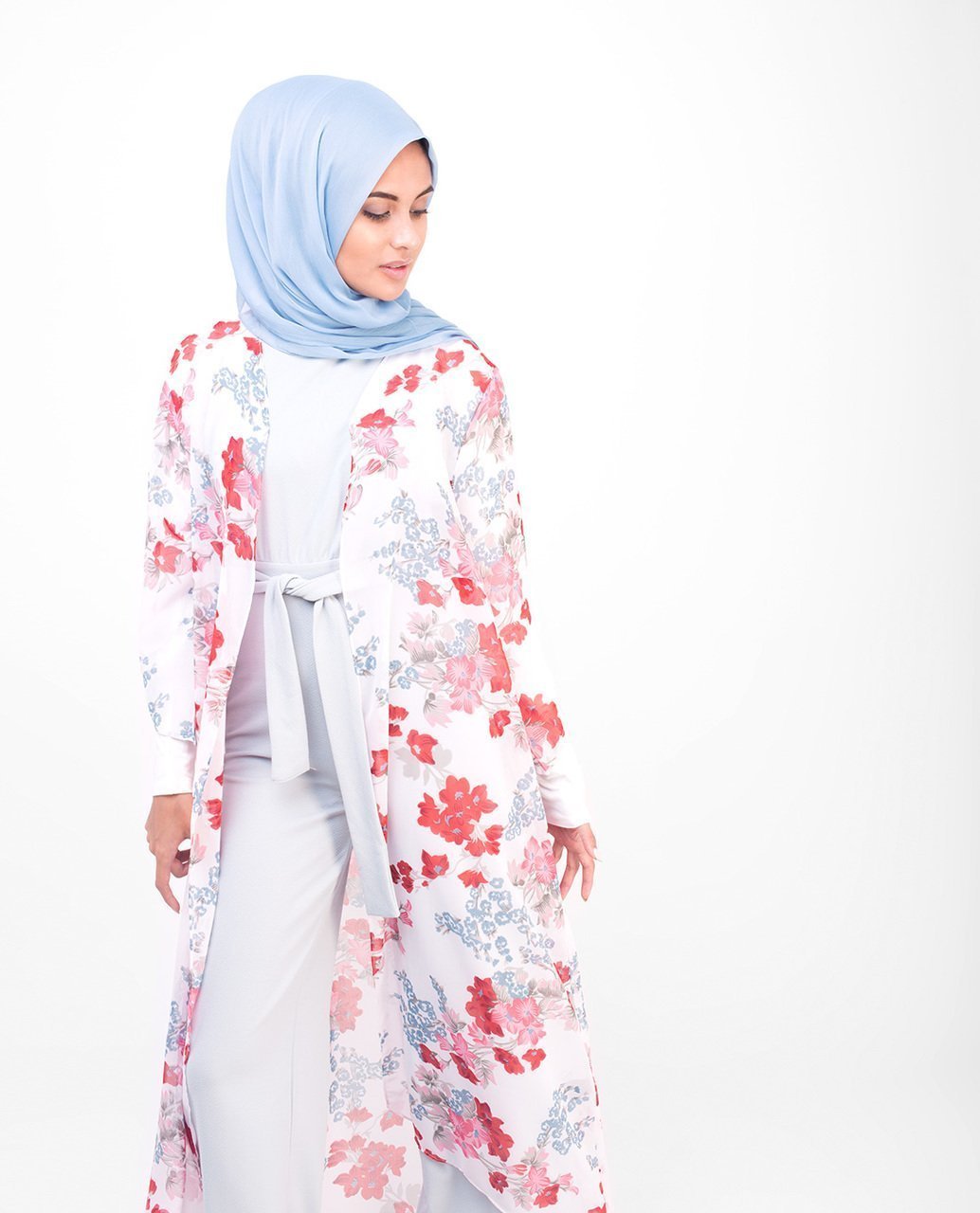 Long White Floral Kimono Small (8-10) Petite (- 5'2") White Floral