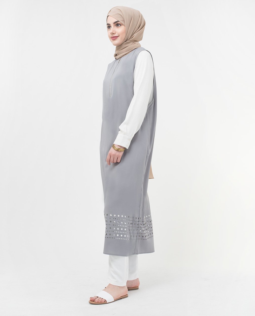 Sleeveless Cut Out Top Small Petite (- 5'2") Grey